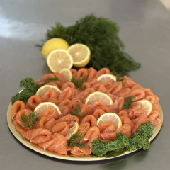 Bandeja de salmon ahumado