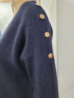 Sweater Button en internet