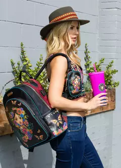 Mochila + Porta Celular Alma de Colores! Nicole Lee