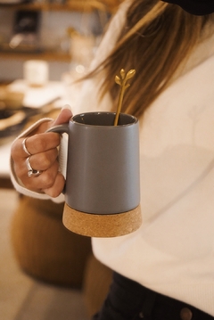 TAZA OLIVIA XL GRIS en internet