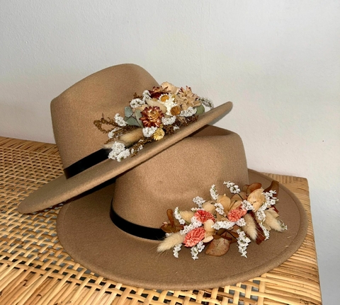 SOMBRERO BEIGE CON RAMO