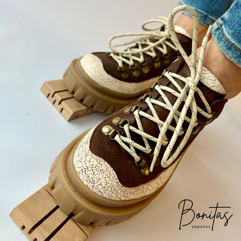 Acordonado Taylor de cuero art 476