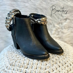 Bota Telma cuero negro art 474 - comprar online