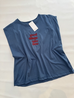 Sudadera bordada en internet