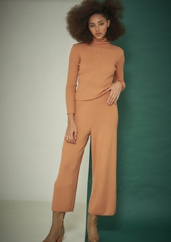 Polera Bayona (Camel) - tienda online