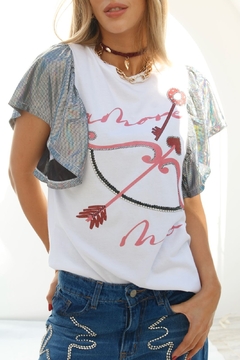 Remera Amore off White - comprar online