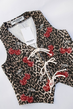 Imagen de CHALECO ANIMAL CHERRY