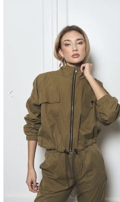 Chaqueta Gwen oliva - comprar online