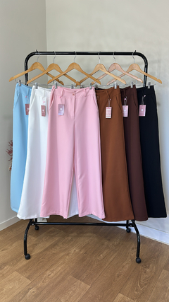 Calça alfaiataria Agatha na internet