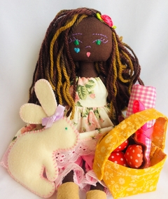 Boneca Artesanal Negra Piquenique Encantado