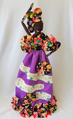 Boneca Artesanal Sinhá Negra Flor
