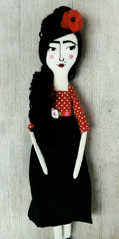 Boneca Amy Winehouse de Tecido na internet