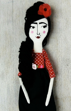 Boneca Amy Winehouse de Tecido - Bendito Fruto