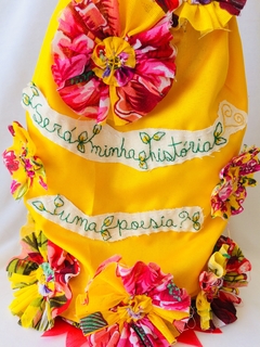 Boneca Artesanal Sinhá Crioula Dourada - Bendito Fruto