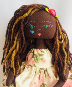 Boneca Artesanal Negra Piquenique Encantado - loja online