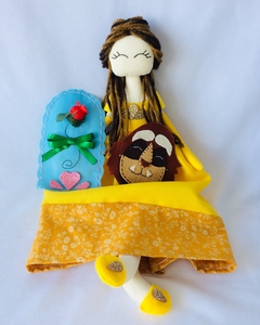 Boneca A Bela e a Fera Artesanal - comprar online