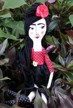 Boneca Amy Winehouse de Tecido na internet
