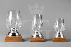Tarro Imperial Tallado: Escudos
