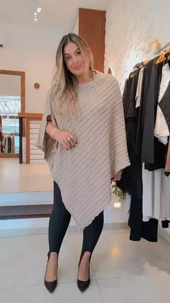 Poncho Olivia - comprar online