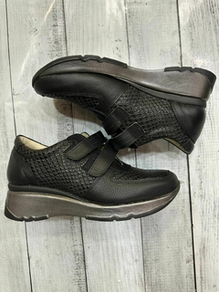 Zapatilla Roma Con Velcro