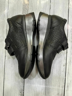 Zapatilla Roma Con Velcro - comprar online