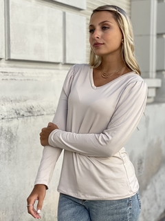 Imagen de Art. 7165 (cuello “V”) frunces, modal SOFT