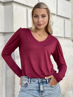 Art. 7165 (cuello “V”) frunces, modal SOFT