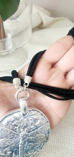 COLLAR CUERO 80 CM 5 TIRAS