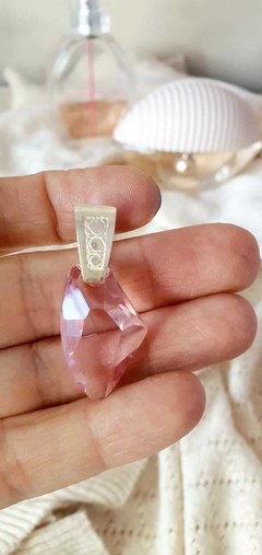 Imagen de dije cristal humo/rosa/violeta