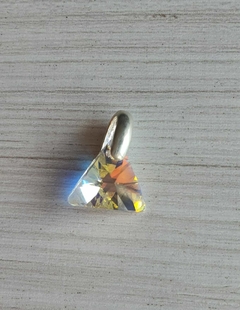 Imagen de dije triángulo cristal
