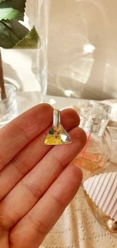 dije triángulo cristal - tienda online