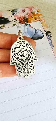 Mano de Fátima mediana