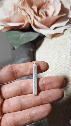 CADENA CON DIJE BARRA