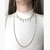 gargantilha-choker-com-cristais-verde-em-pêndulos-banhados-em-ouro-18k-donnalela-joias-02