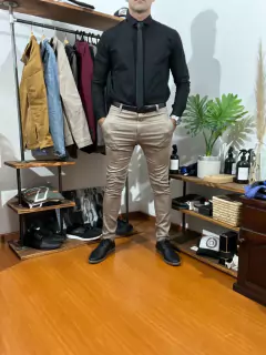 Pantalón de satén corte chino
