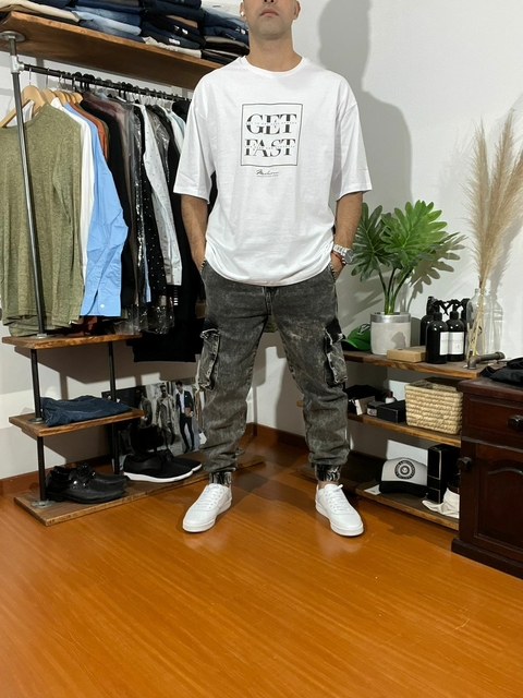 REMERA OVERSIZE ESTAMPADA