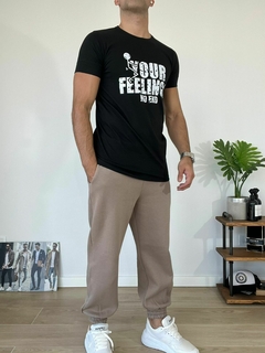 Remera Estampada "RELAX YOUR" - comprar online