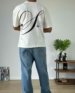 Remera Boxy Fit Estampada - comprar online