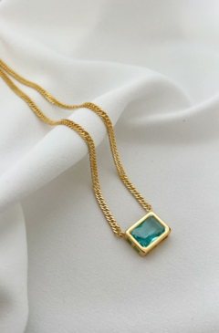 Colar Elos Grumet Pedra Verde na internet