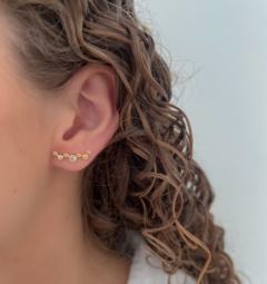 Brinco Earcuff Ponto D/Luz