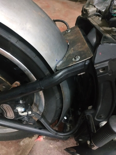 Kit Paralamas Traseiro para pneu 200mm Harley Davidson Blackline
