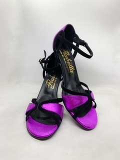 Modelo Isabella c/Fucsia - comprar online