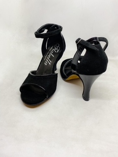 Modelo Artemisia con charol - comprar online