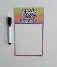 Mini Planner Magnético Aquele que te Guarda Não Dorme Anotações c/ Caneta Ímã 12x19,5 cm