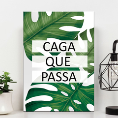 Placa Decorativa Caga Que Passa - comprar online