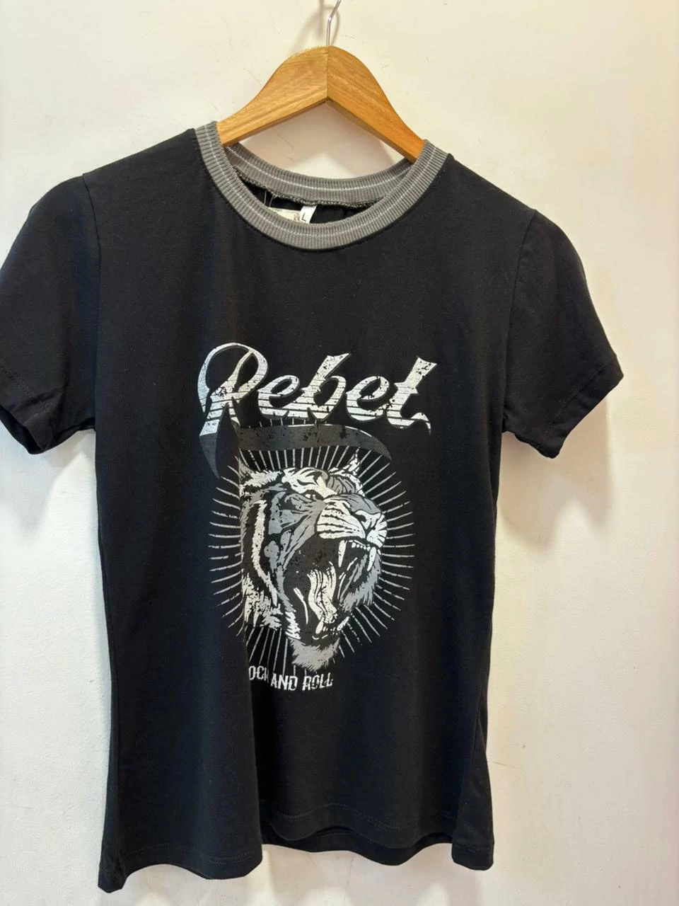 Remera estampa tigre