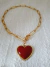 Choker em Corrente Dourada com Pingente de Coração Marrom. na internet