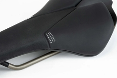 Imagen de Asiento prologo scratch ndr tirox 140 hard black
