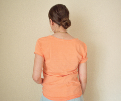 BABY LOOK BASICS LARANJA CLARO na internet