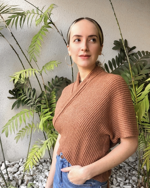 BLUSA TRANSPASSADA PARIS MARROM